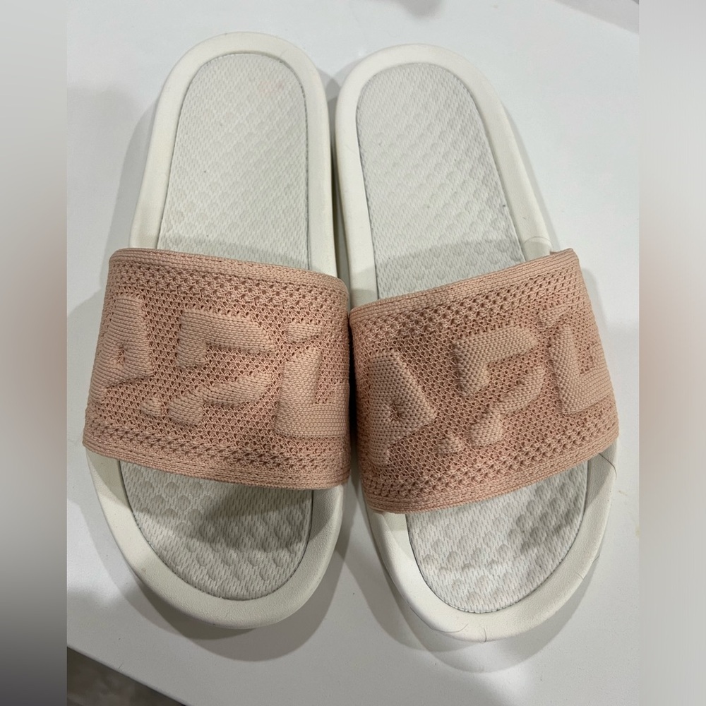 APL Big Logo Techloom Slide - Blush/Ivory Size 9
